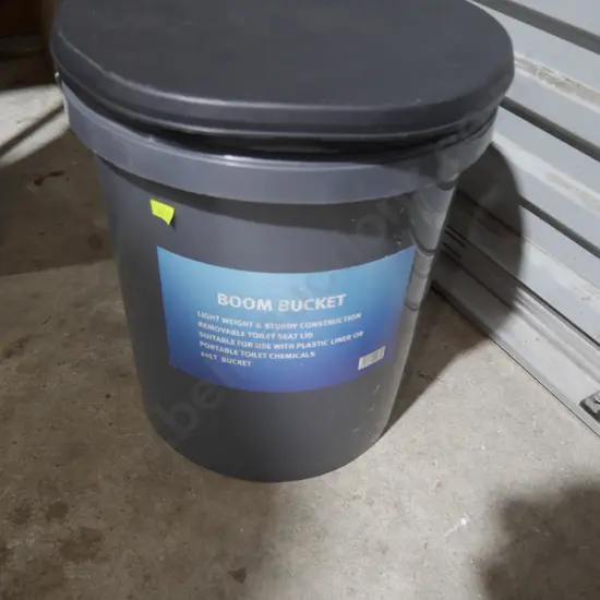 Portable toilet