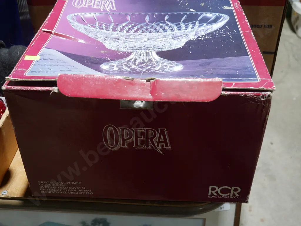 Opera punch set Image 1++