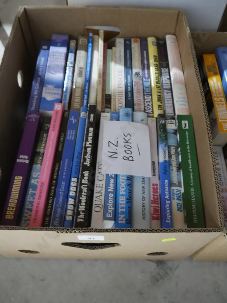 New Zealand books Image 1++