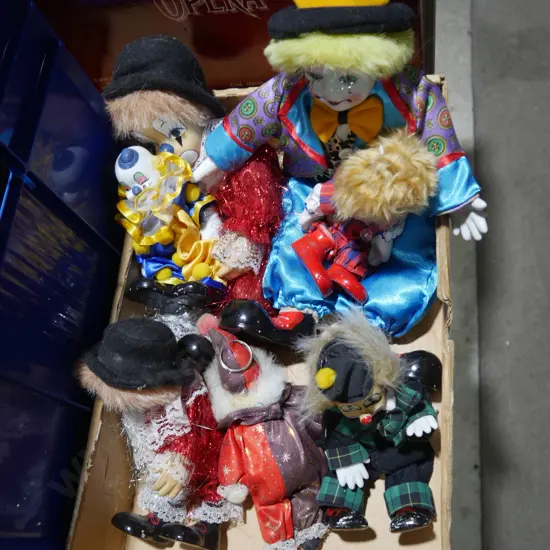 Clown dolls