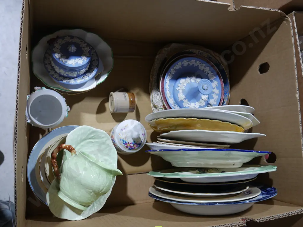 2 boxes of assorted China Image 1++