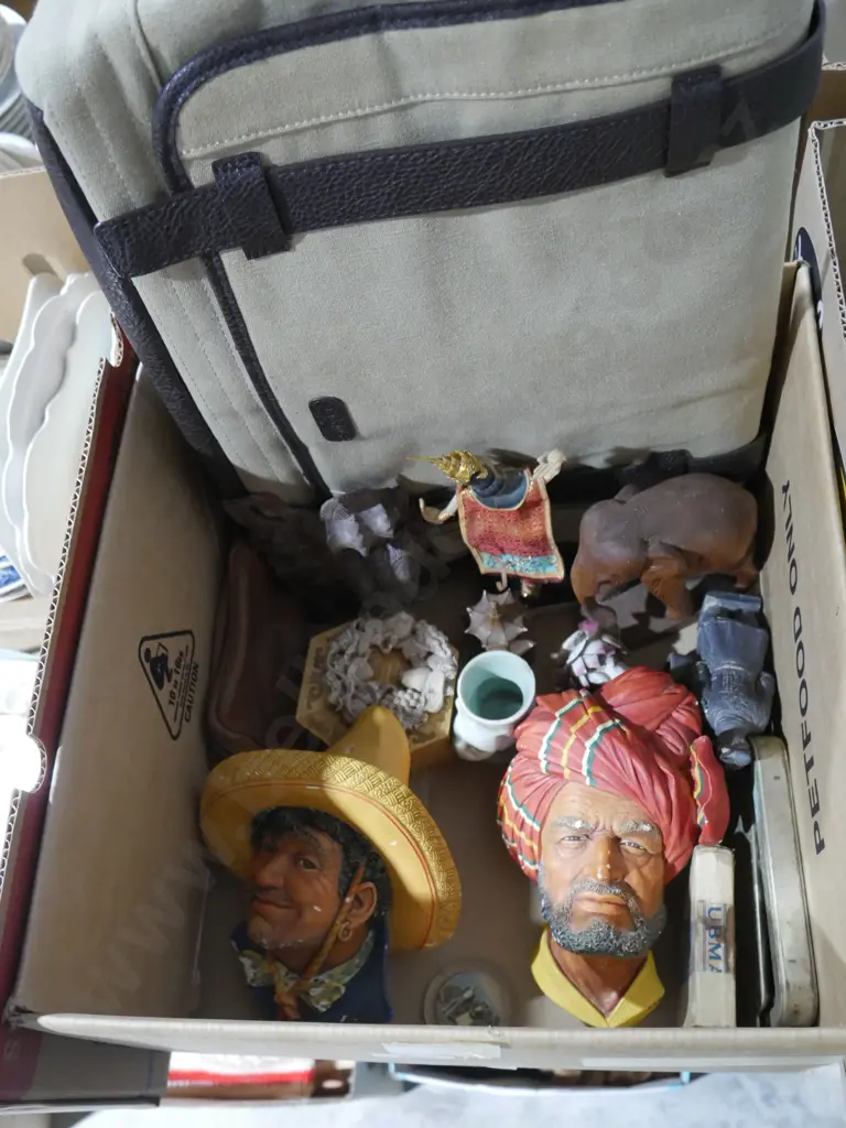 Bossons character wall plaques, figurines etc Image 1++