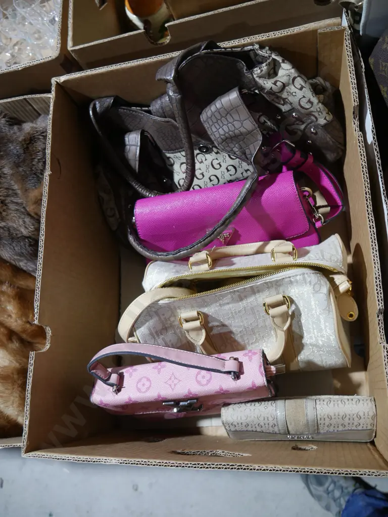 Handbags Image 1++