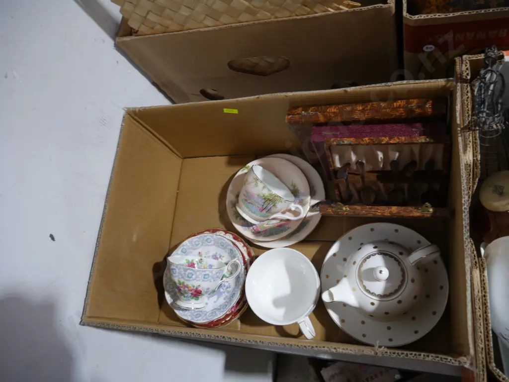 Teaspoon sets, cups and saucers etc Image 1++