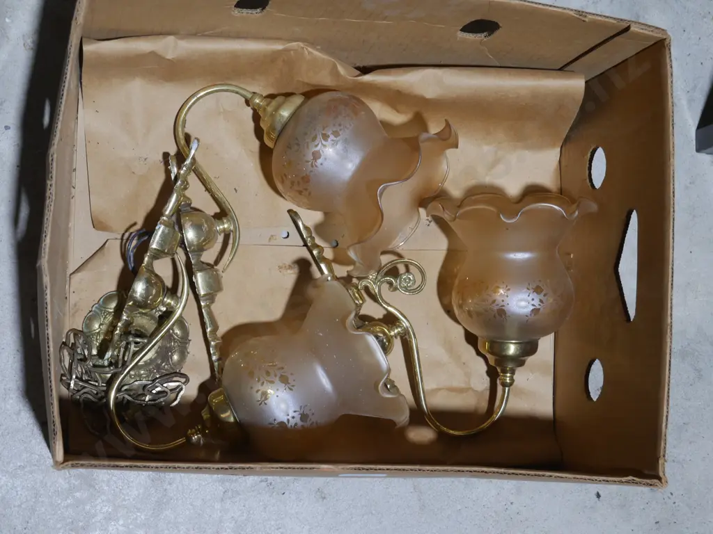 Brass light fittings Image 1++