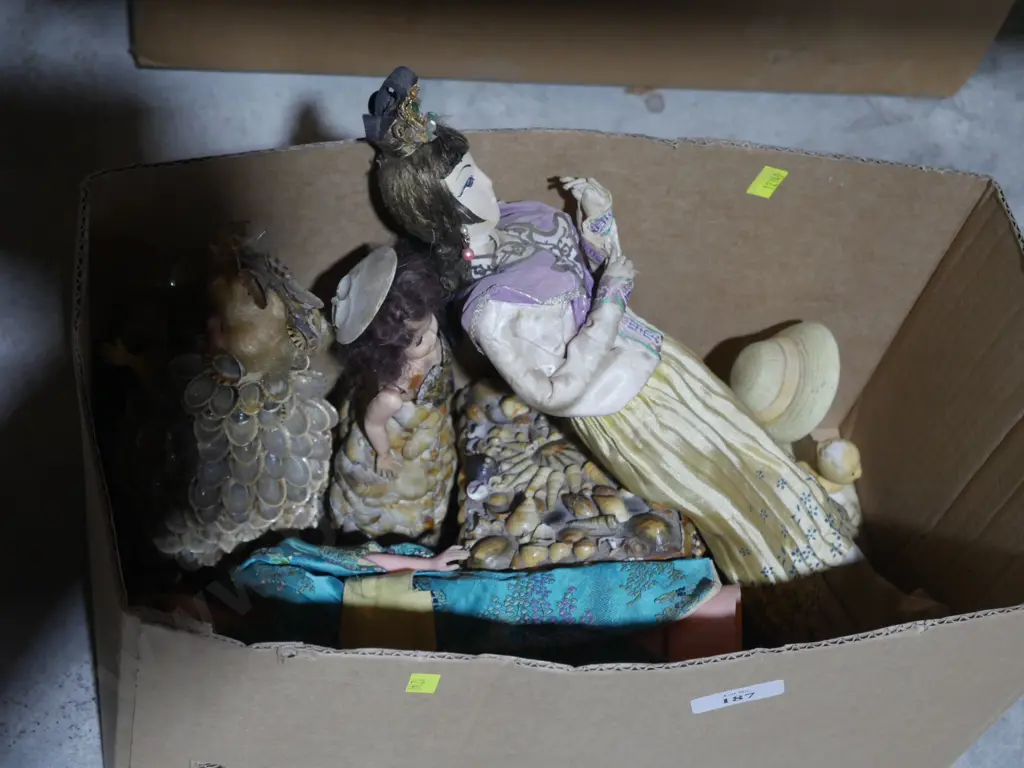 Ornamental dolls Image 1++