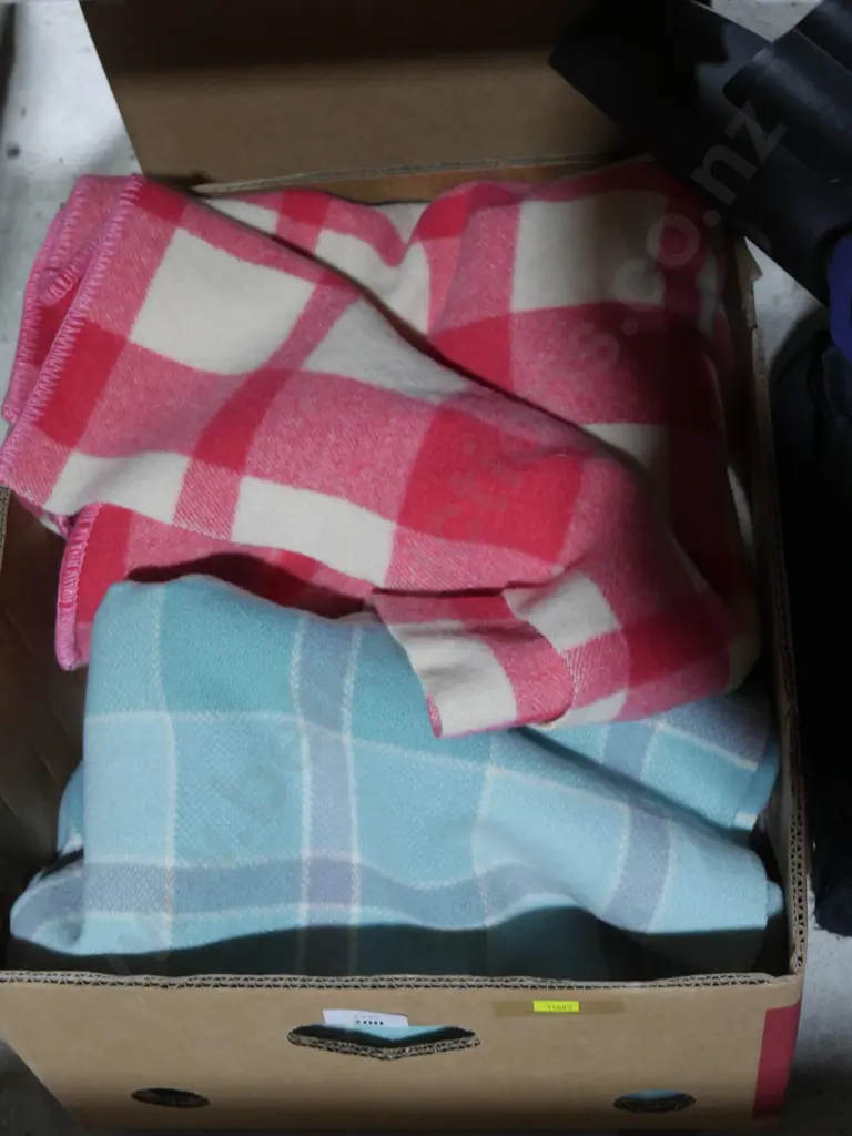 Woolen blankets Image 1++