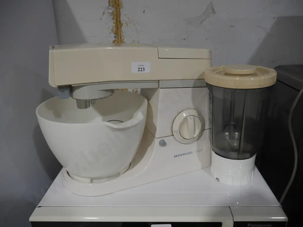 Kenwood mixer and attachment Image 1++