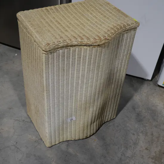 Laundry basket
