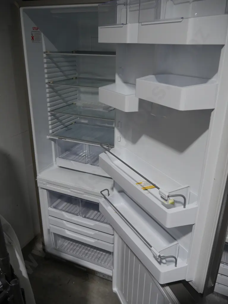 Fisher & Paykel stainless steel fridge freezer Image 1++