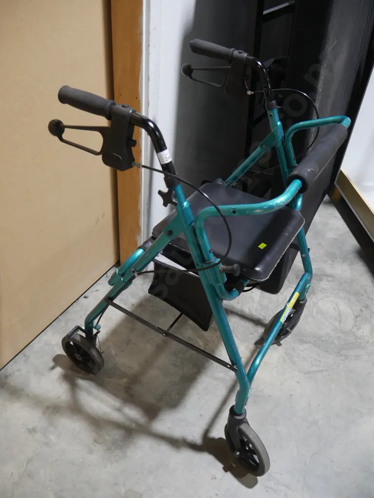 Invalid walker Image 1++