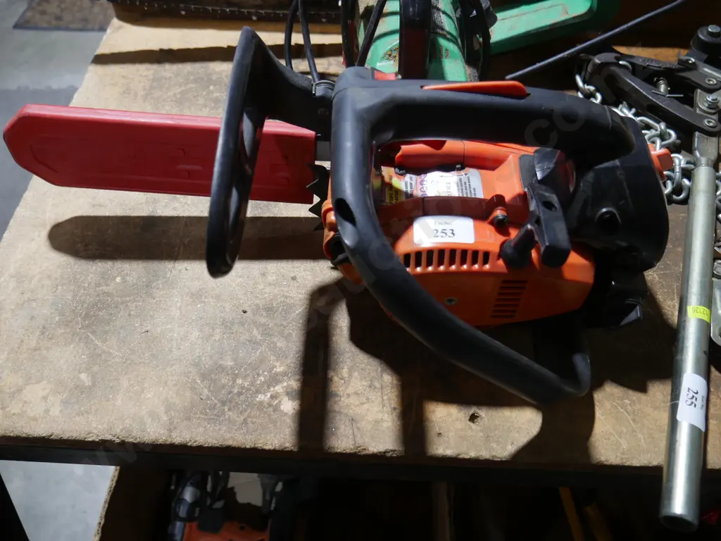 Chainsaw Image 1++