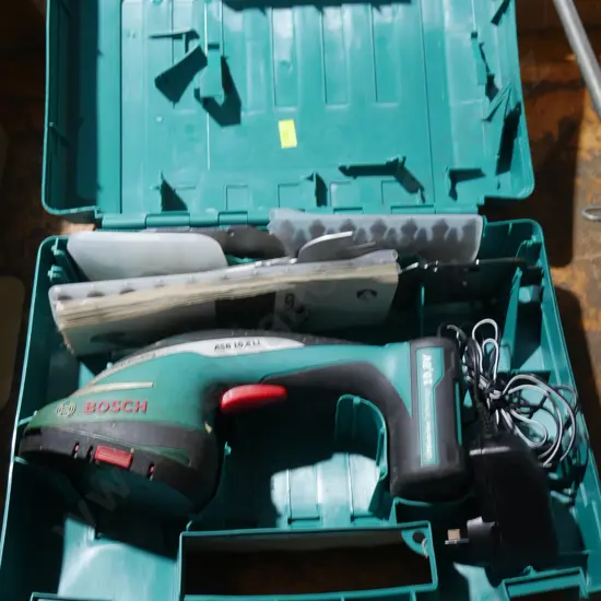 Bosch cordless shrub shear