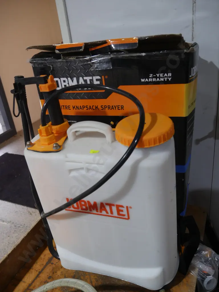 Jobmate knapsack sprayer Image 1++
