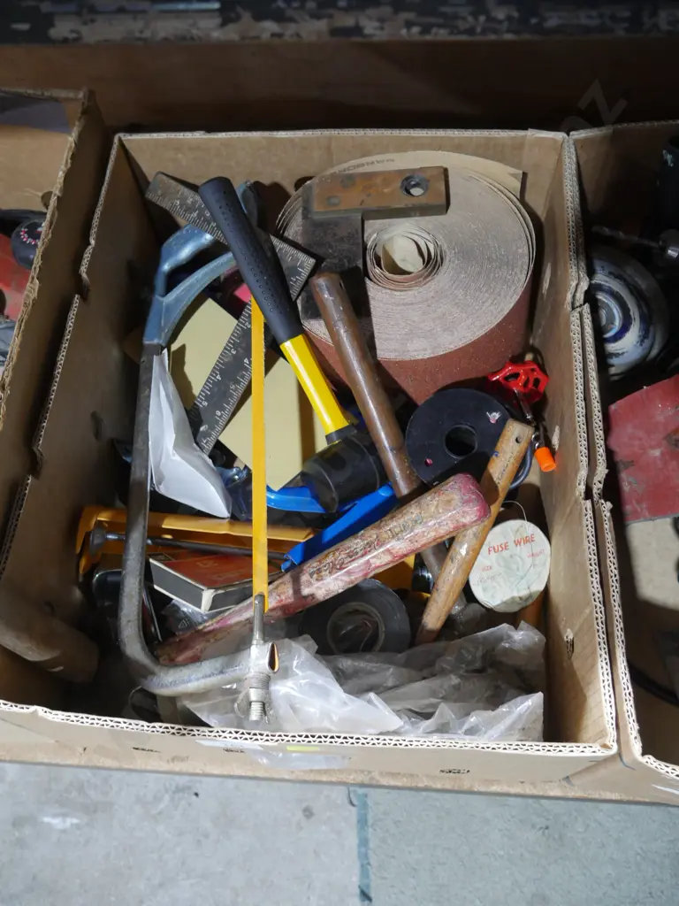 Sandpaper, hammers etc Image 1++