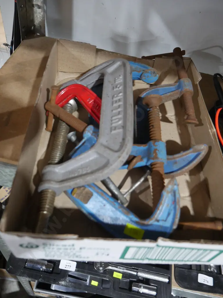 G-clamps Image 1++
