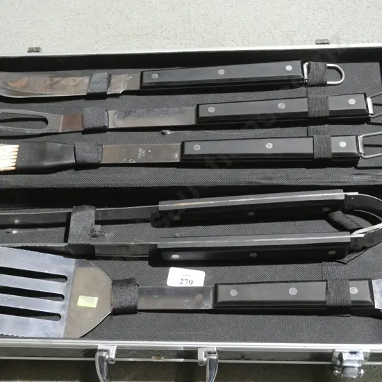 BBQ utensil set