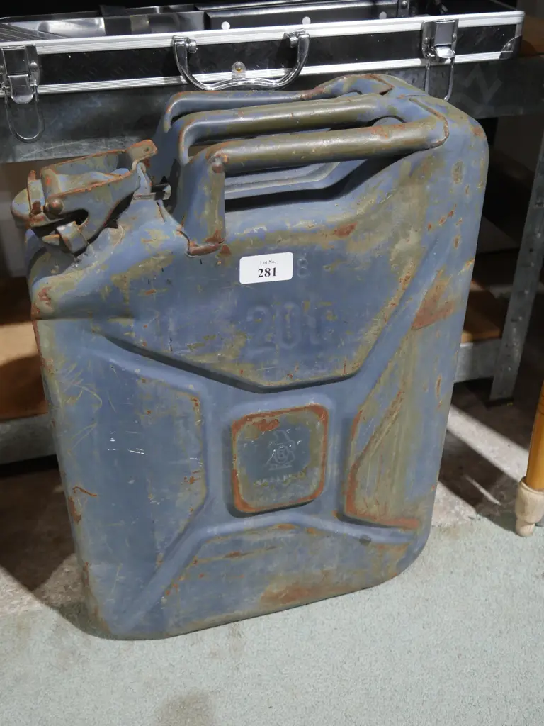 Jerry can Image 1++