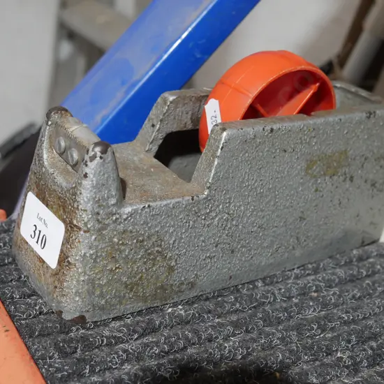 Sellotape dispenser