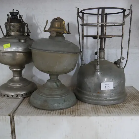 2 lantern bases etc