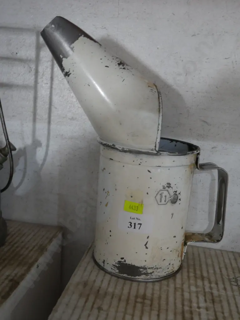 Oil pourer Image 1++