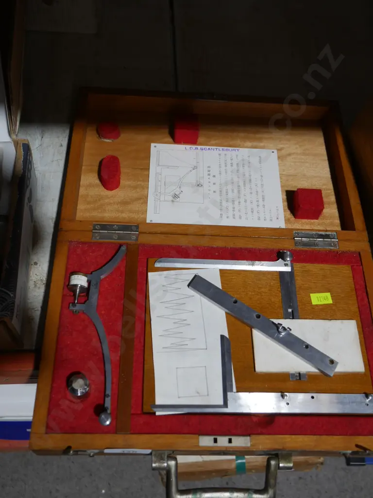 Scientific instrument Image 1++