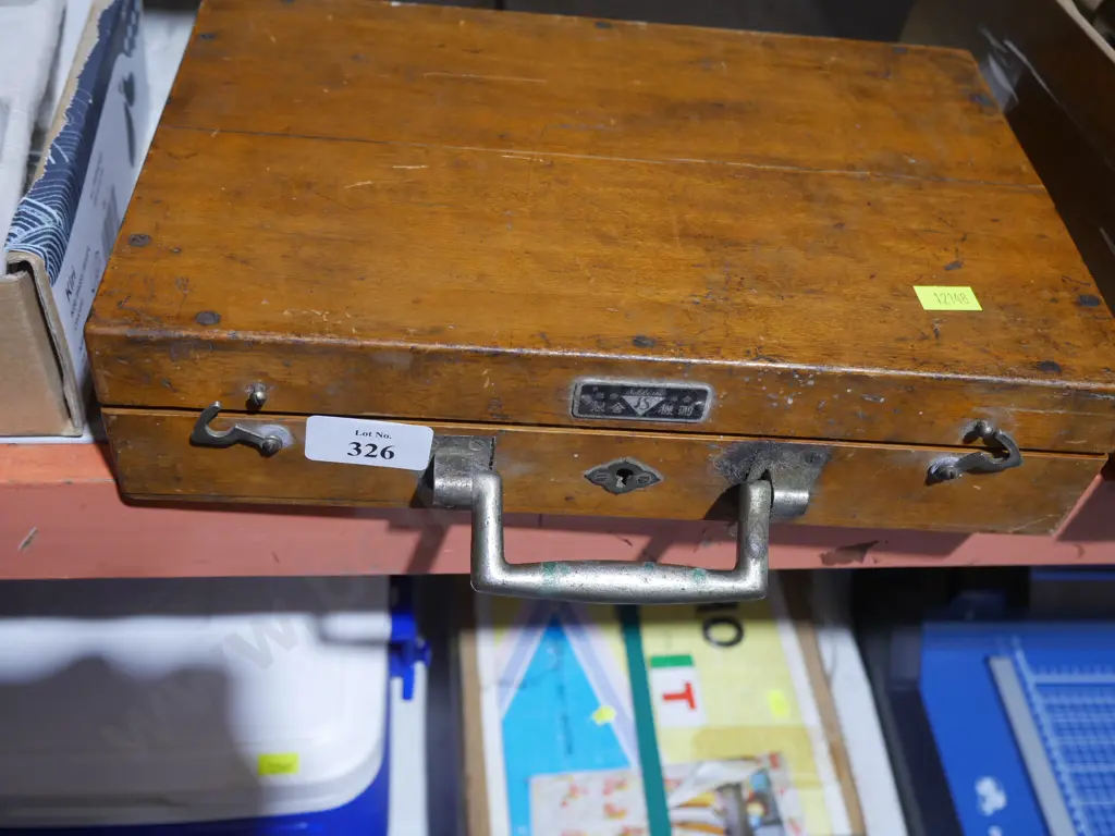 Scientific instrument Image 1++