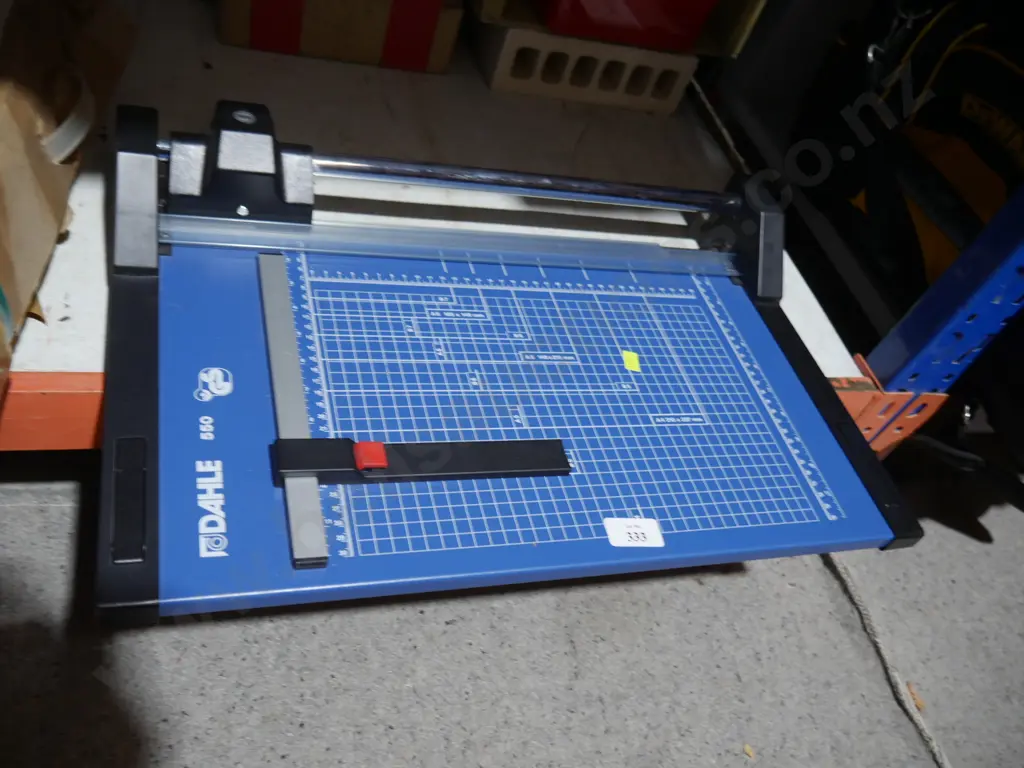 Guillotine Image 1++