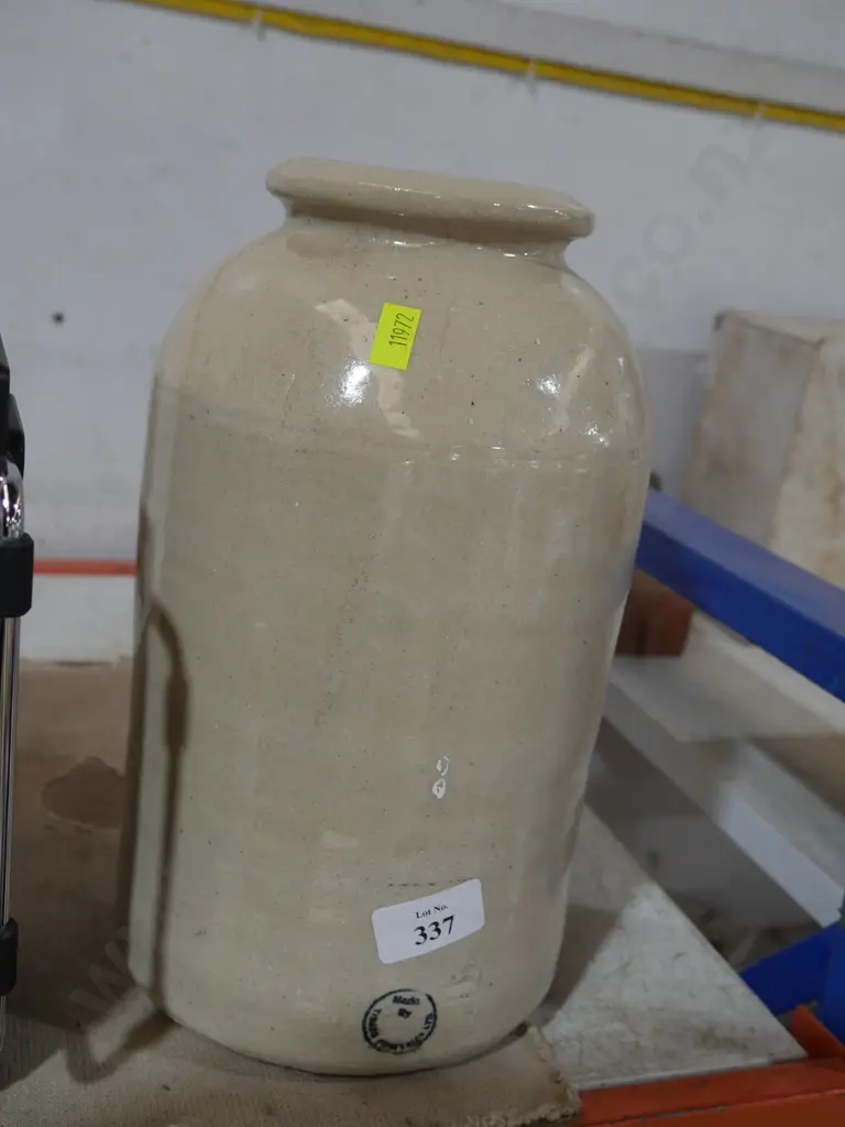 Timaru pottery stone jar Image 1++