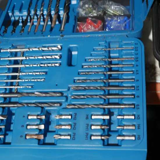 Drill bit set