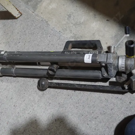 Tripod