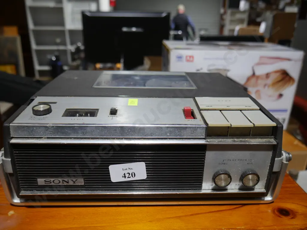 Sony tape recorder Image 1++