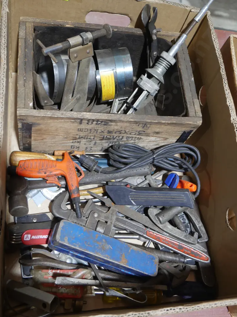 Hand tools, car parts Image 1++