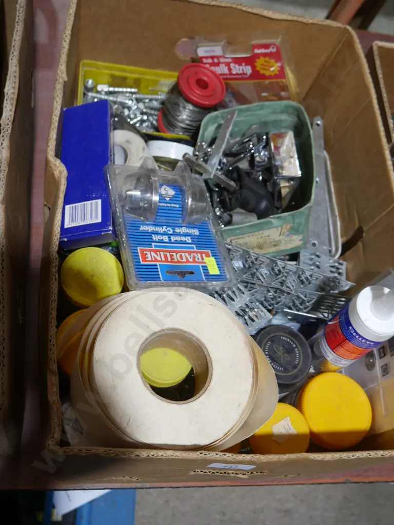 Assorted workshop sundries Image 1++