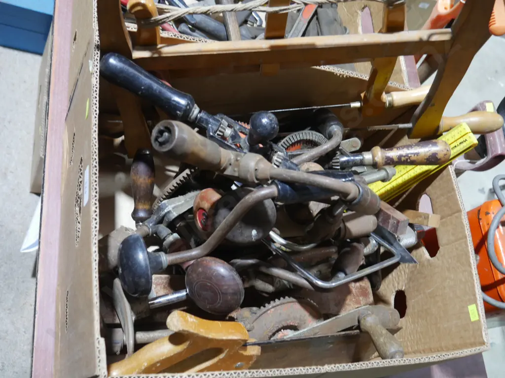 Assorted hand drills etc Image 1++