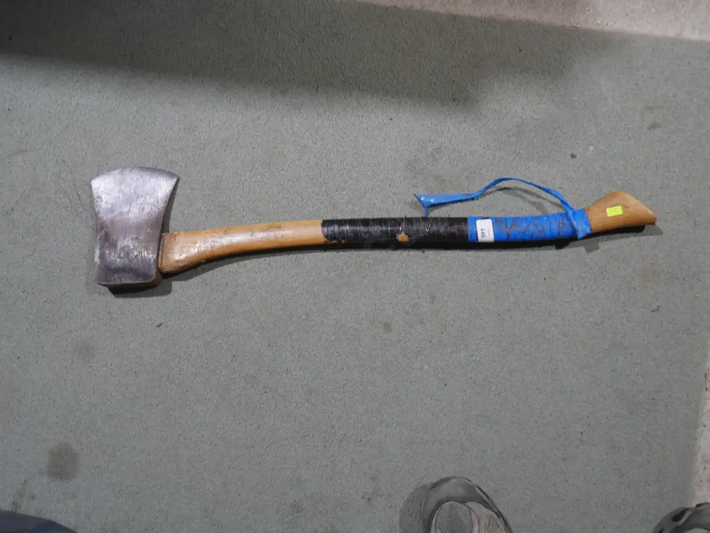 Axe Image 1++