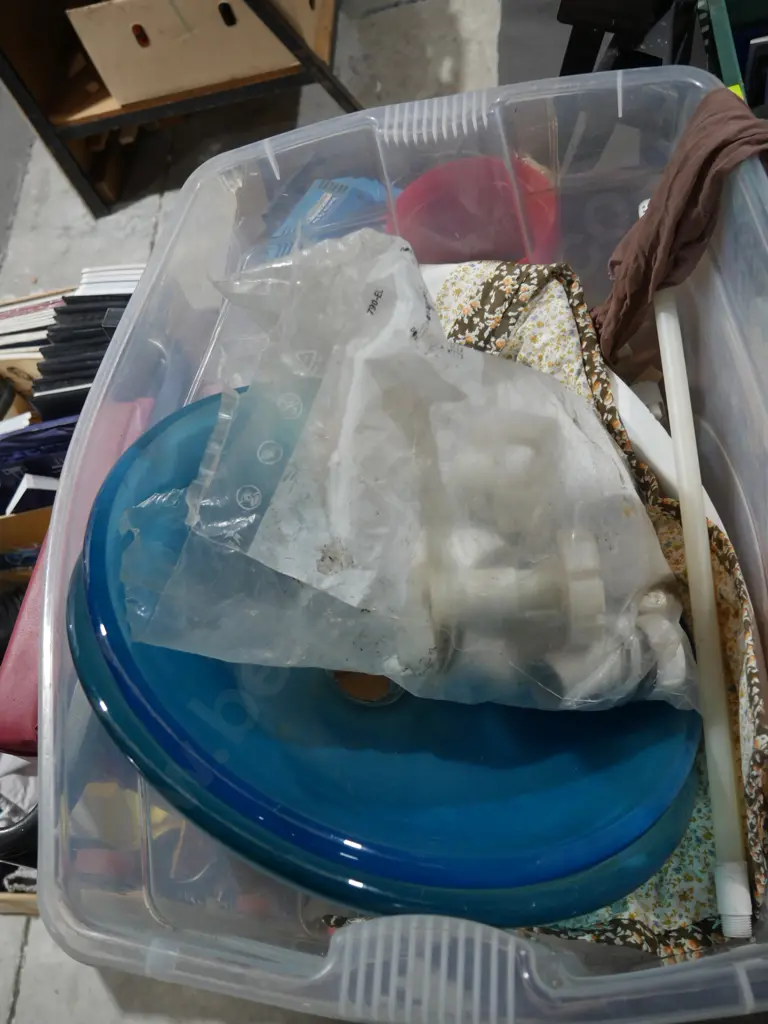Glass basins etc Image 1++