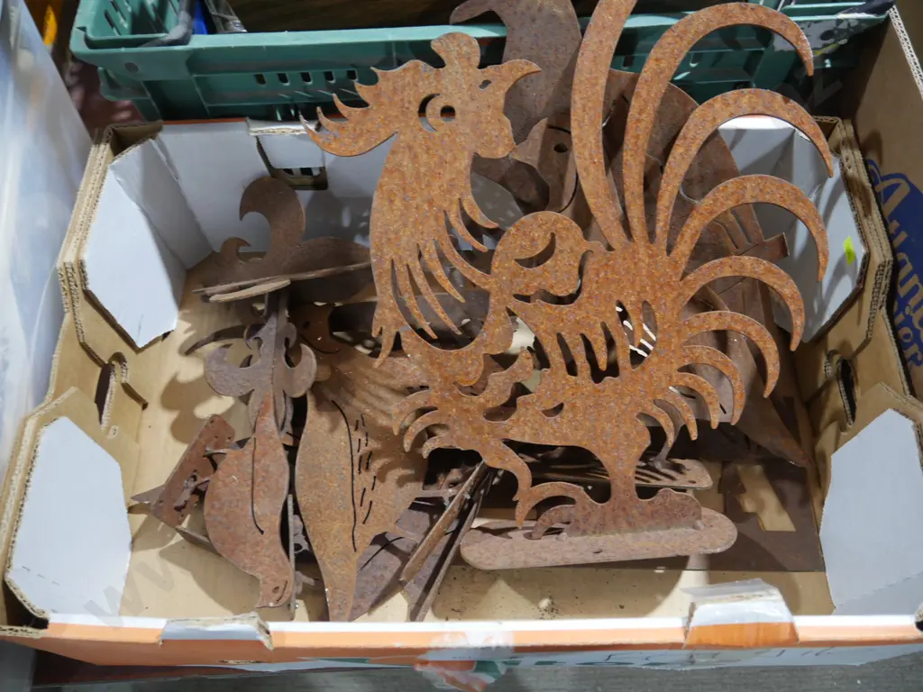 Assorted metal garden art Image 1++