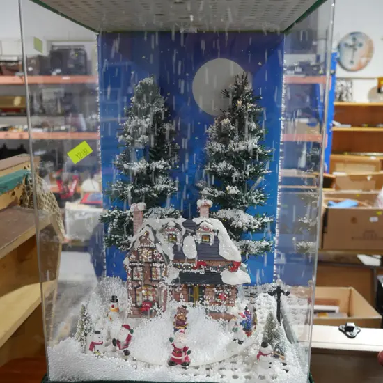 Snowing effect Christmas decoration