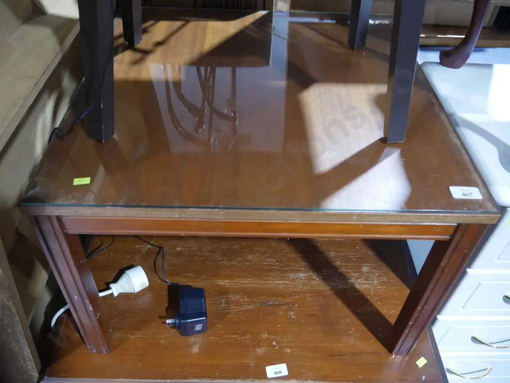 Coffee table Image 1++