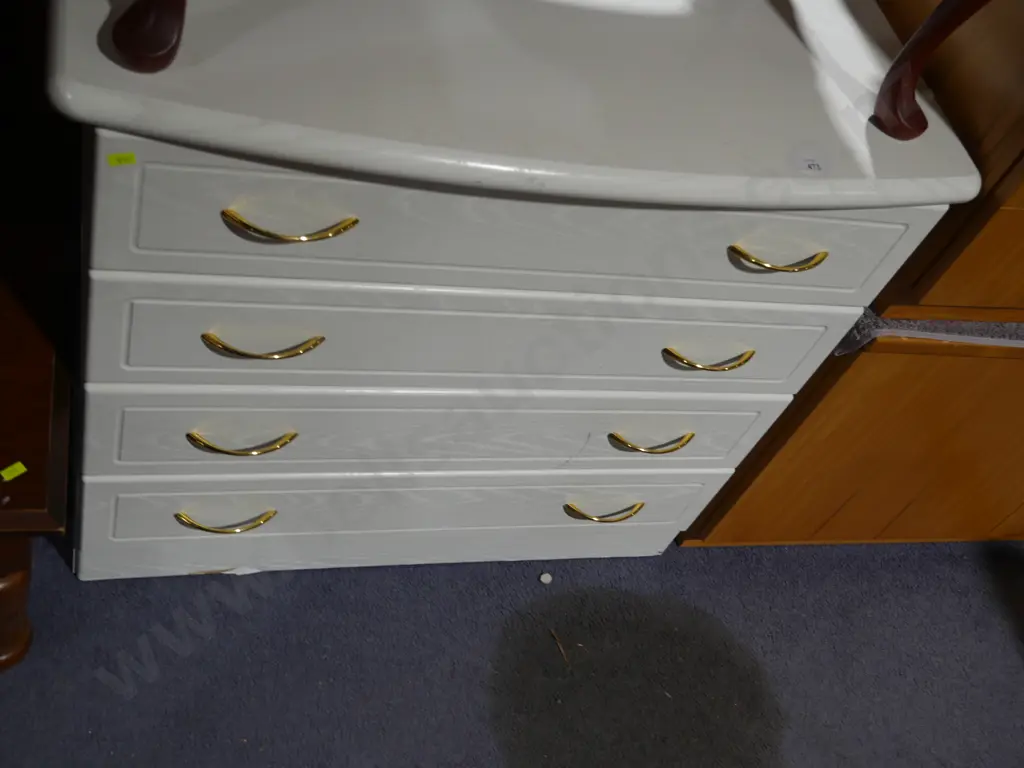 White chest of drawers Image 1++