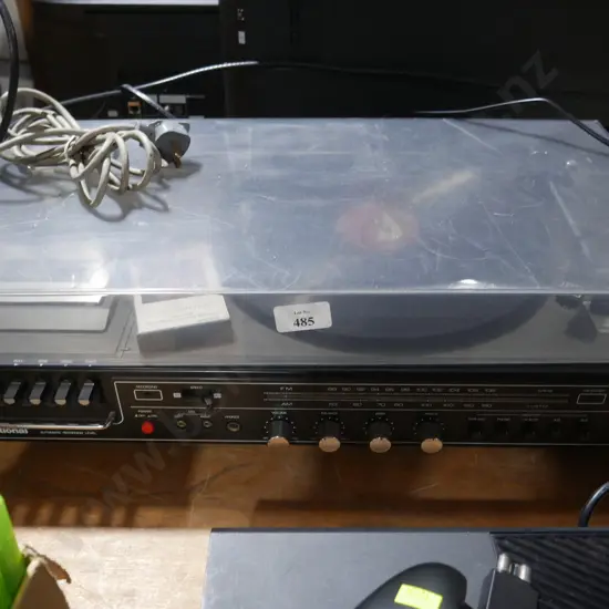 Radio turntable