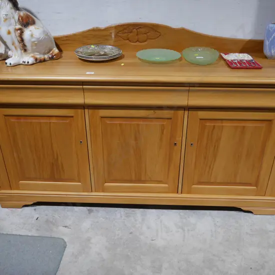 Sideboard