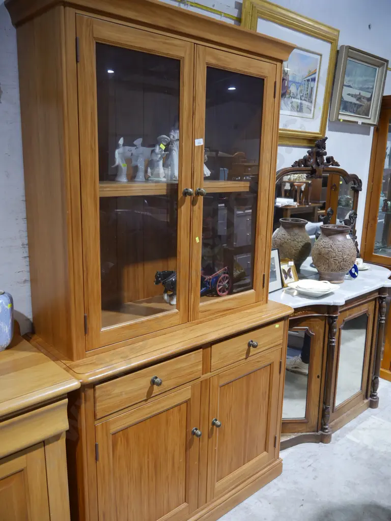 Bookcase chiffonier Image 1++