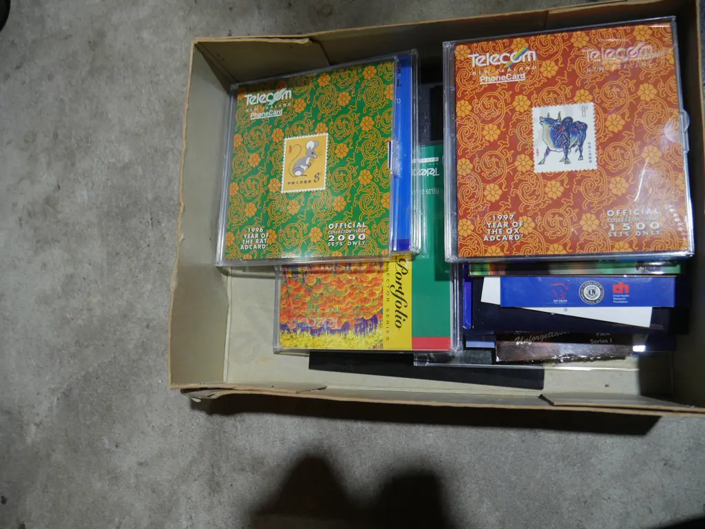 Assorted phone card sets Image 1++