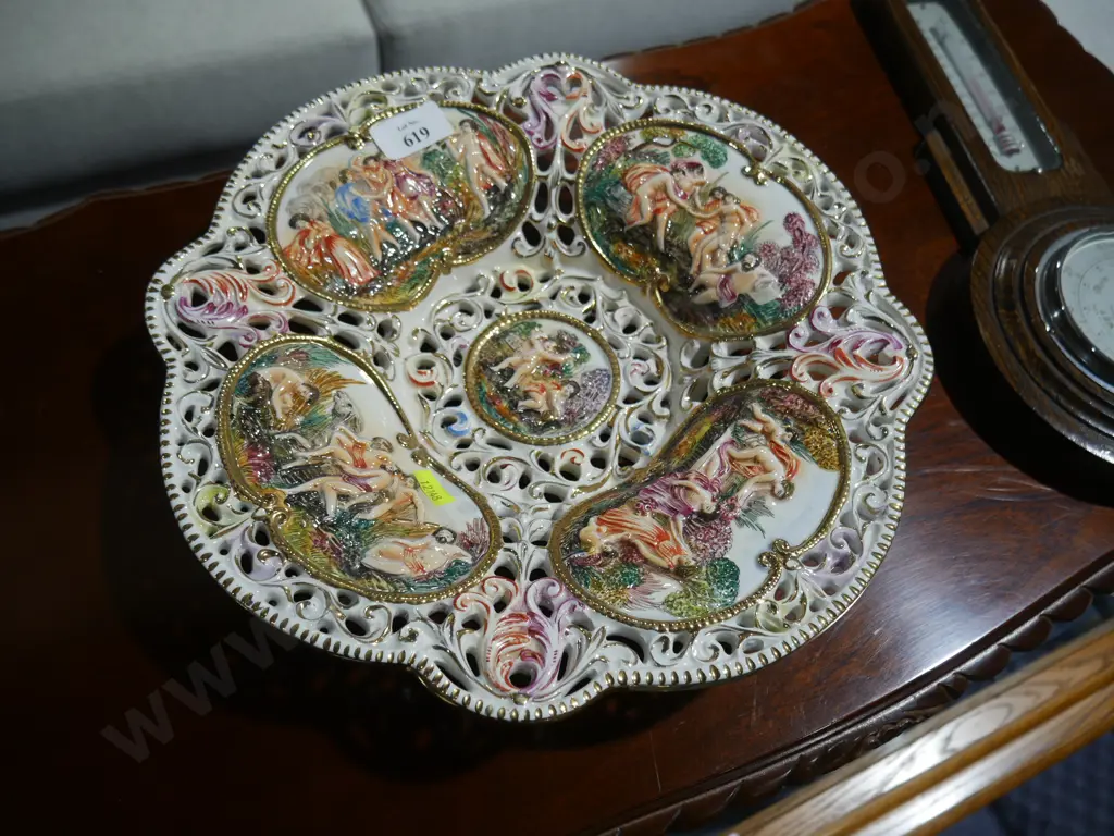 Capodimonte plate Image 1++