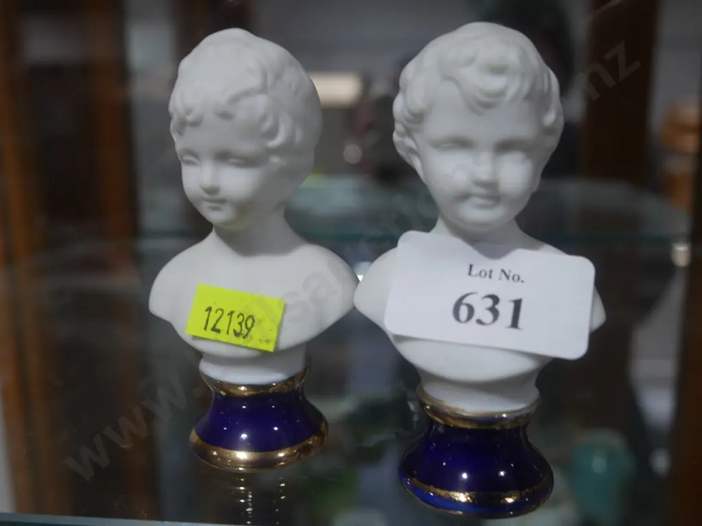 Small busts Image 1++