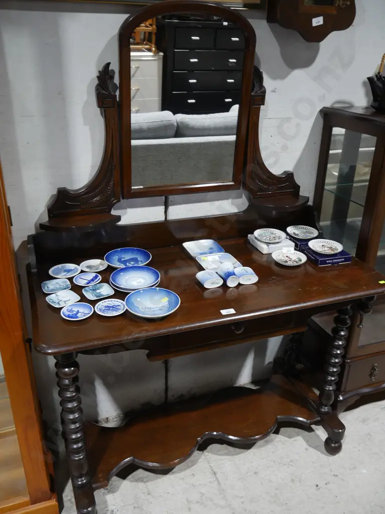 Dressing table Image 1++