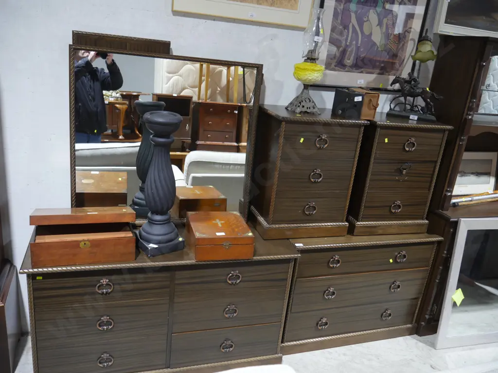 Five piece bedroom suite Image 1++