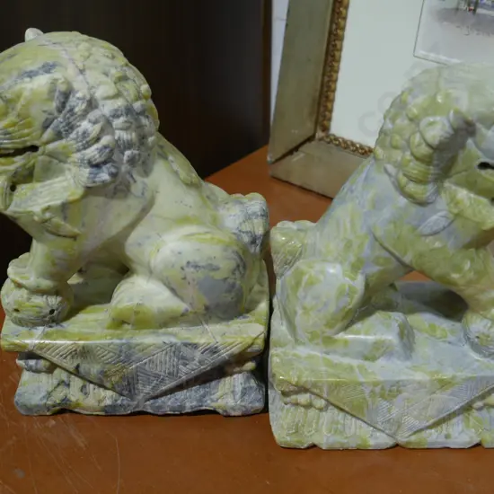 Oriental book ends